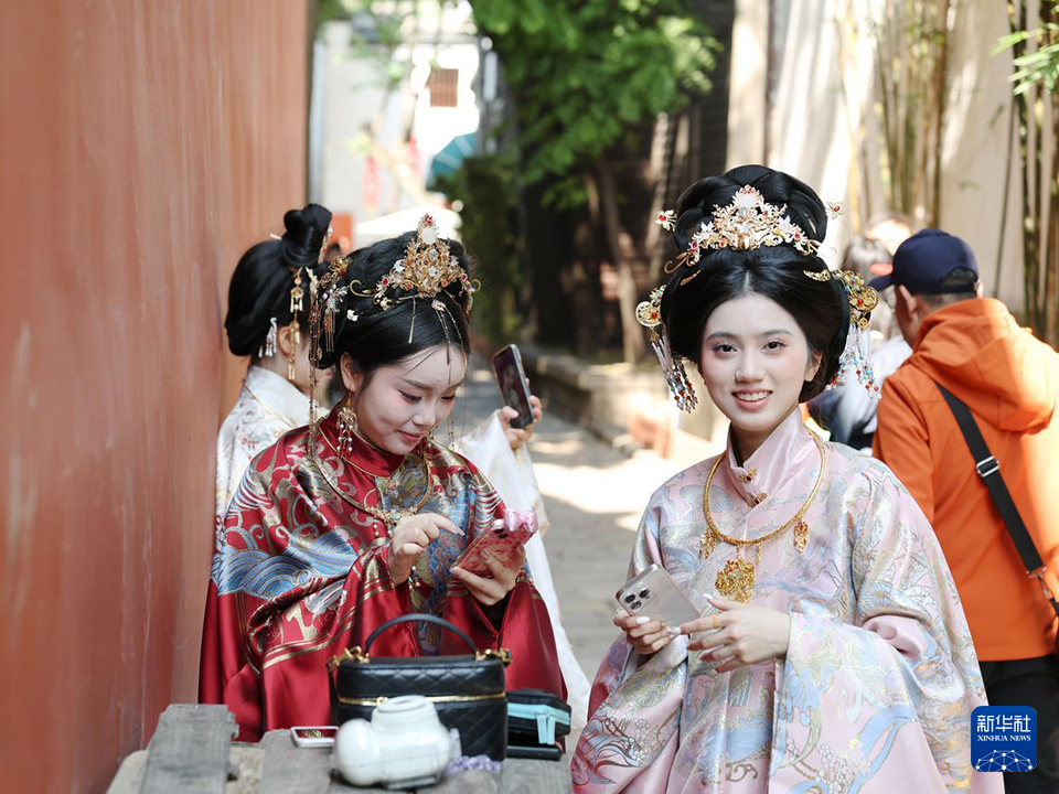 烟火气文化味松弛感千年闽都的别样记忆-新华网(图2)